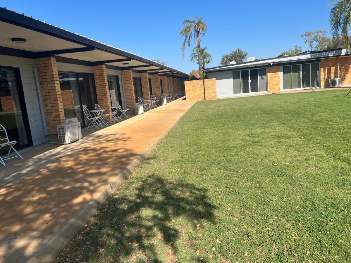 Jumbuck Motor Inn - Pool - Pet Friendly Section - King Beds Longreach Extérieur photo