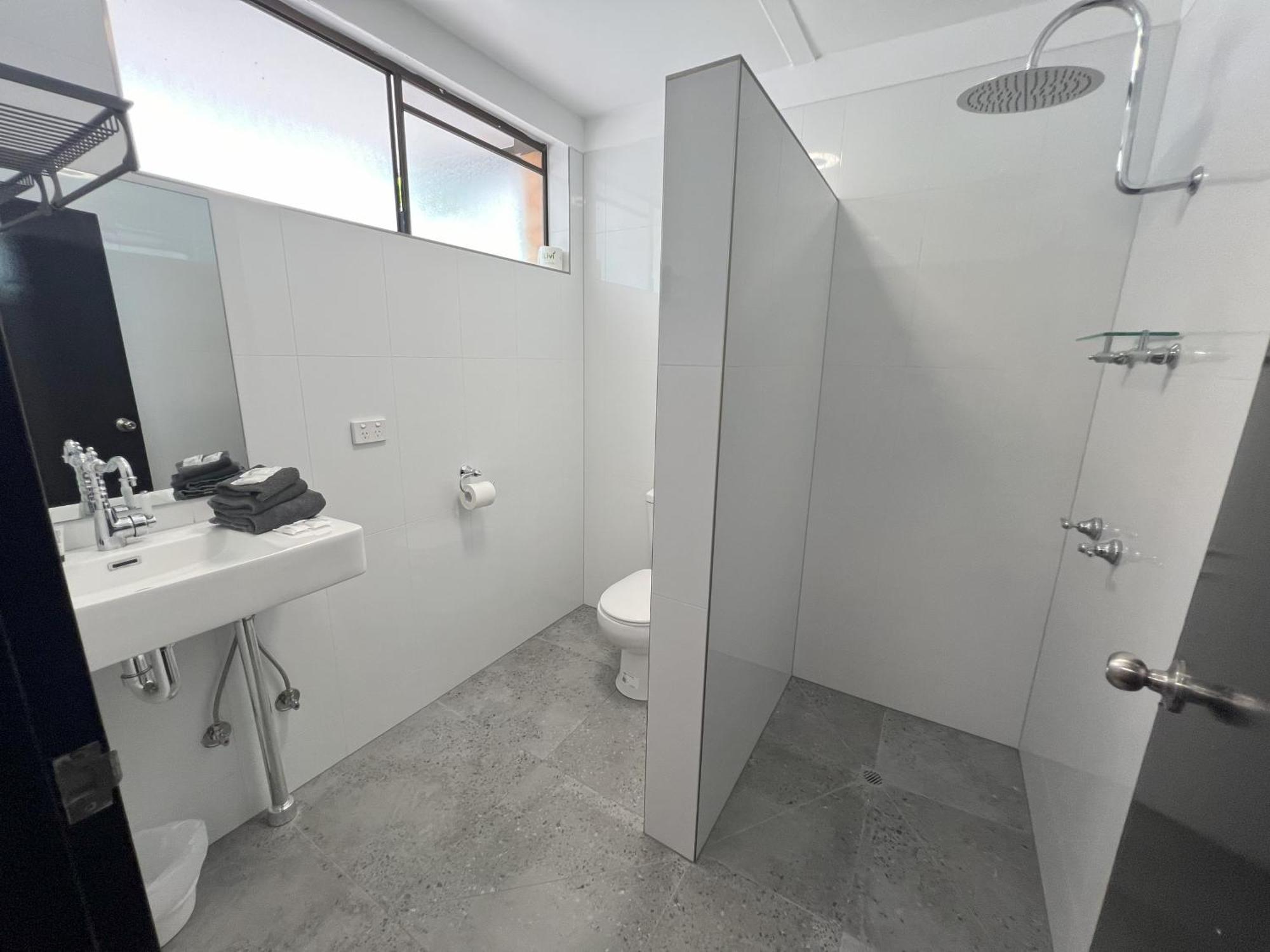 Jumbuck Motor Inn - Pool - Pet Friendly Section - King Beds Longreach Extérieur photo