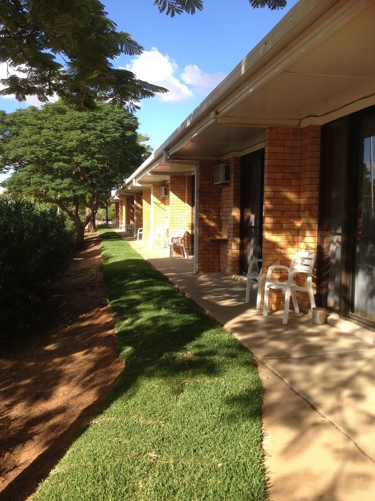 Jumbuck Motor Inn - Pool - Pet Friendly Section - King Beds Longreach Extérieur photo